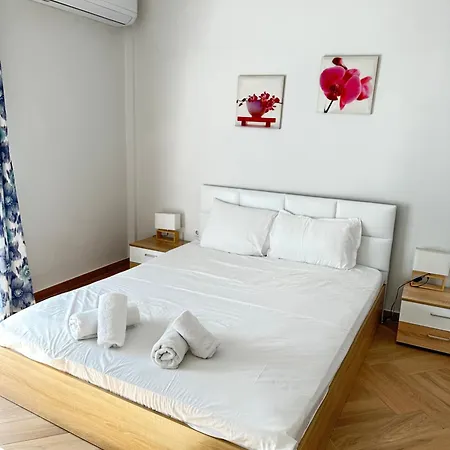 Thesshouse In The Heart Of Apartment *